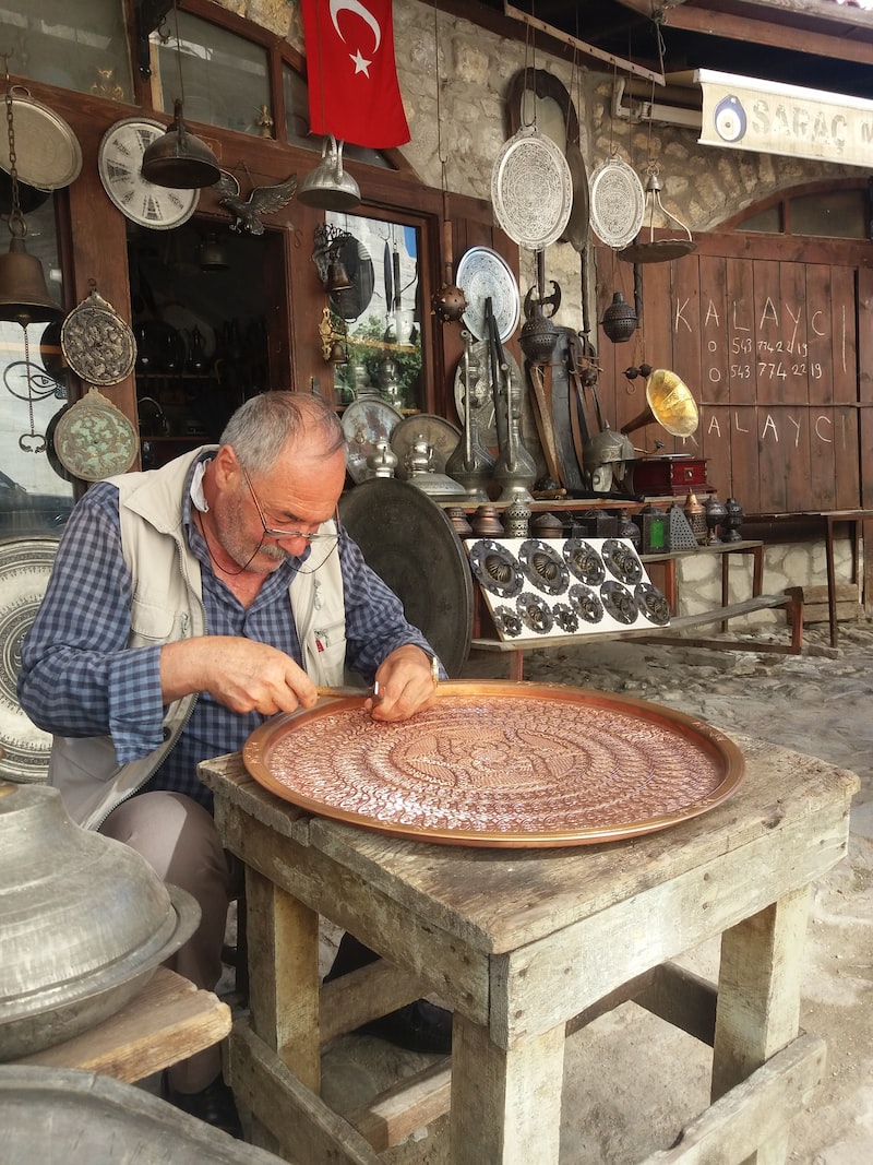 Şuhut'ta Tarihi ve Kültürel Miras Şuhut'ta Tarihi ve Kültürel Miras