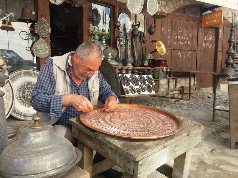 Şuhut'un Tarihi ve Arkeolojik Kazıları Şuhut'un Tarihi ve Arkeolojik Kazıları