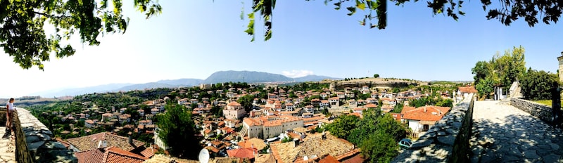 Şuhut'un Turizm Potansiyeli ve Tanıtım Çalışmaları Şuhut'un Turizm Potansiyeli ve Tanıtım Çalışmaları